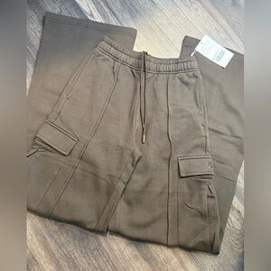 BuffBunny | Threads Cargo Jogger